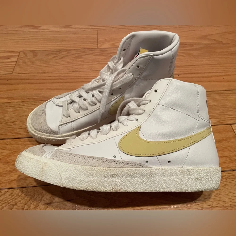 Nike Blazer Mid ‘77 Vintage Women’s Shoes sz 7 - Picture 3 of 7